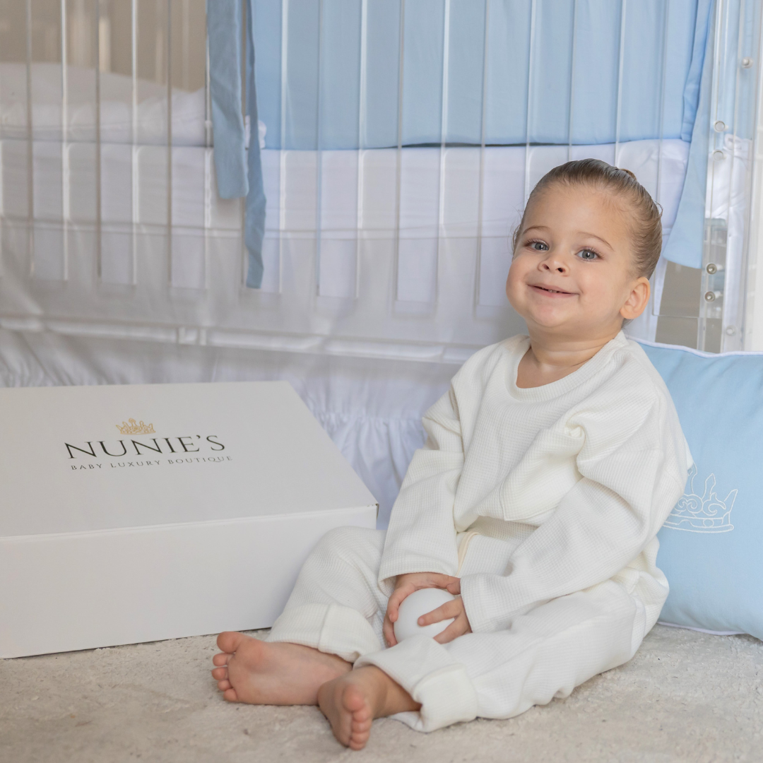 כרית נוי קטיפה