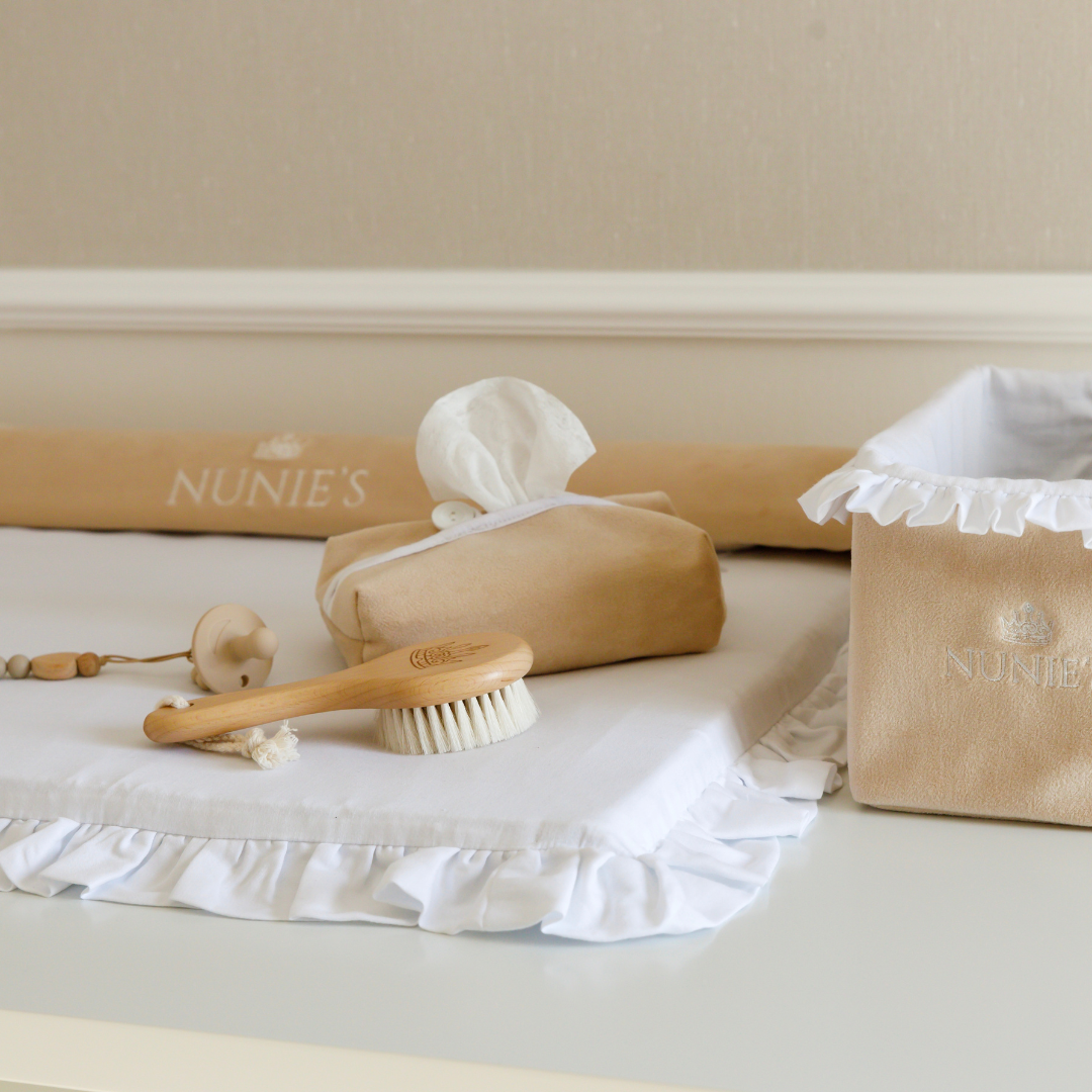 משטח החתלה לתינוק