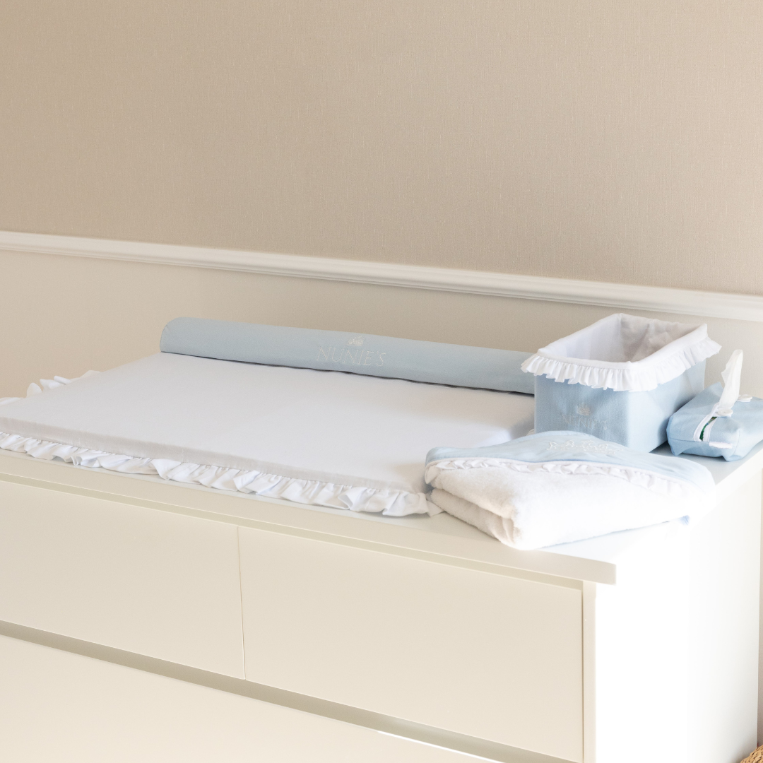 משטח החתלה לתינוק